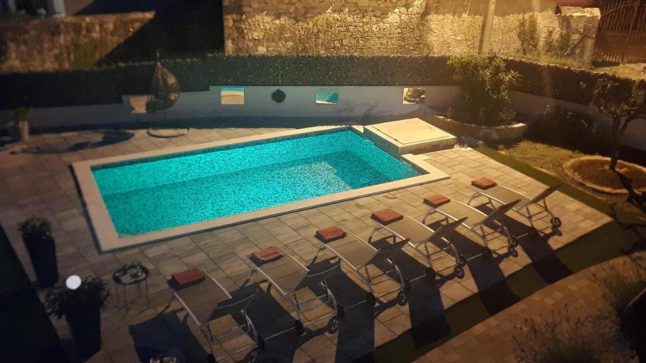 Apartments Katarina Porec Bagian luar foto