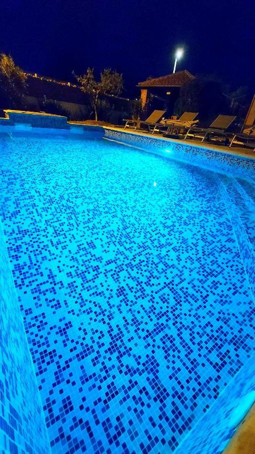 Apartments Katarina Porec Bagian luar foto