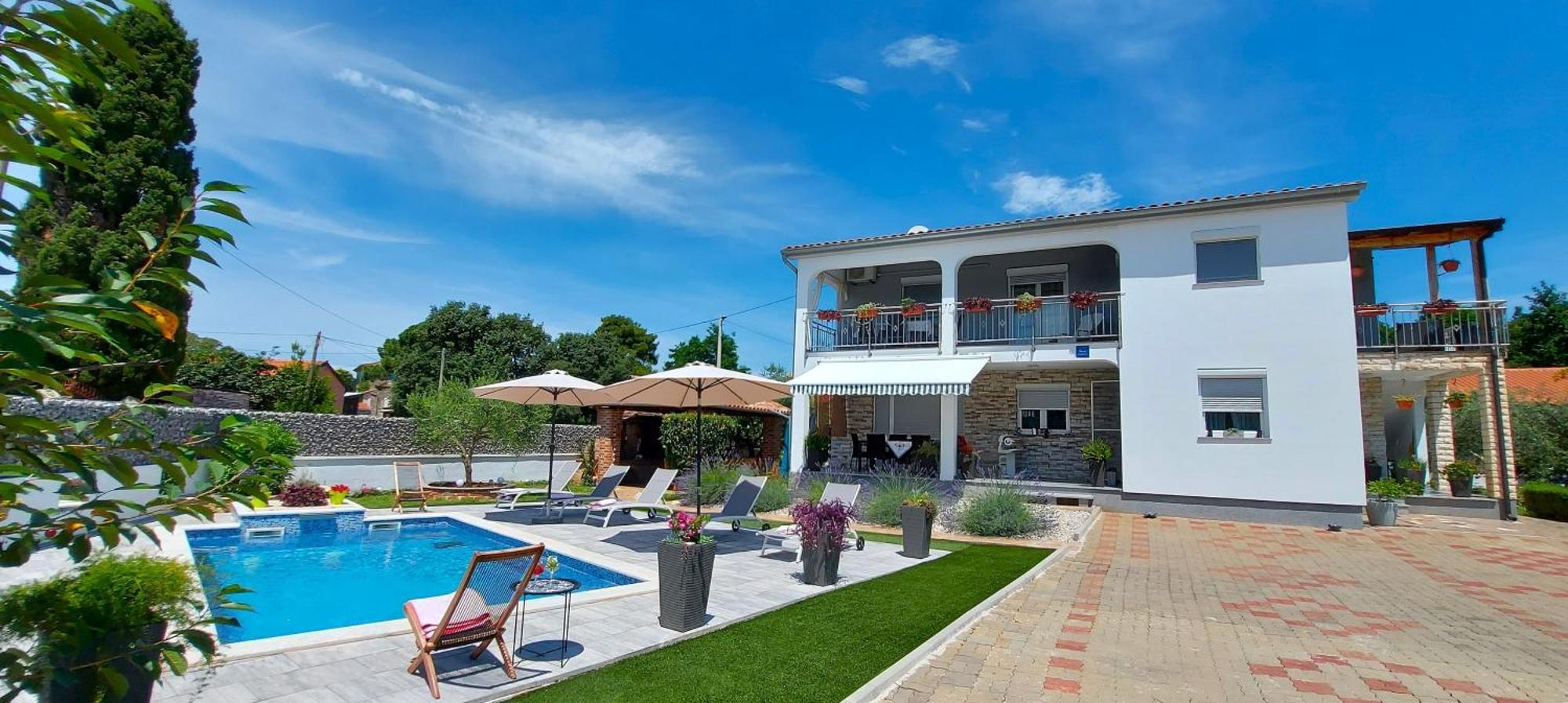 Apartments Katarina Porec Bagian luar foto